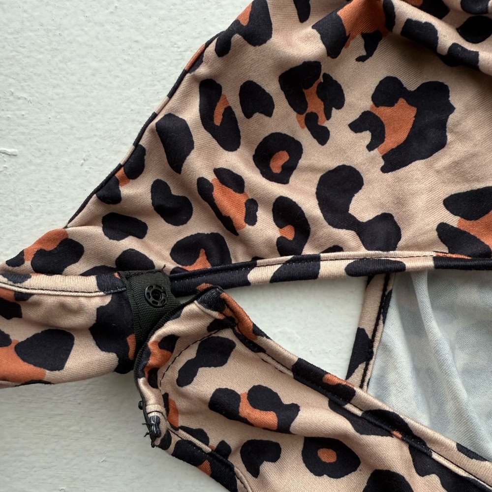 SHEIN Leopard Print One Piece Swimsuit NWOT - Picture 3 of 5